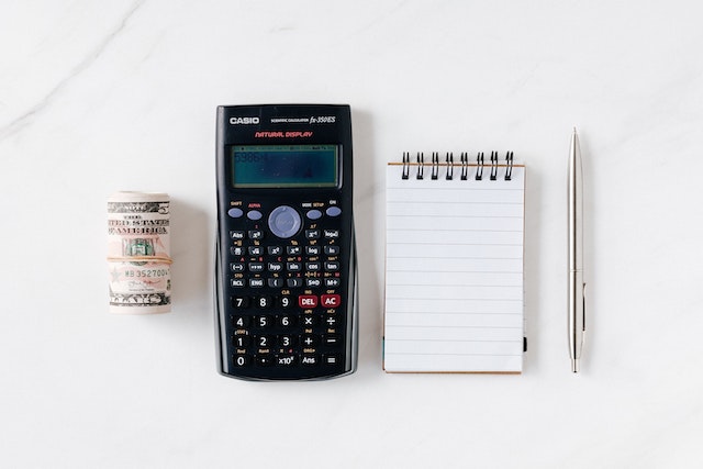 (post image)Adulting is Hard: Budgeting