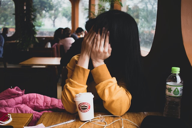 (post image)Social Anxiety: Why You Can’t Commit